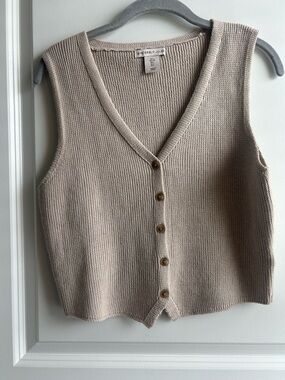 Sincerely Jules Cropped Ribbed V-Neck Knit Button Up Tank in Taupe